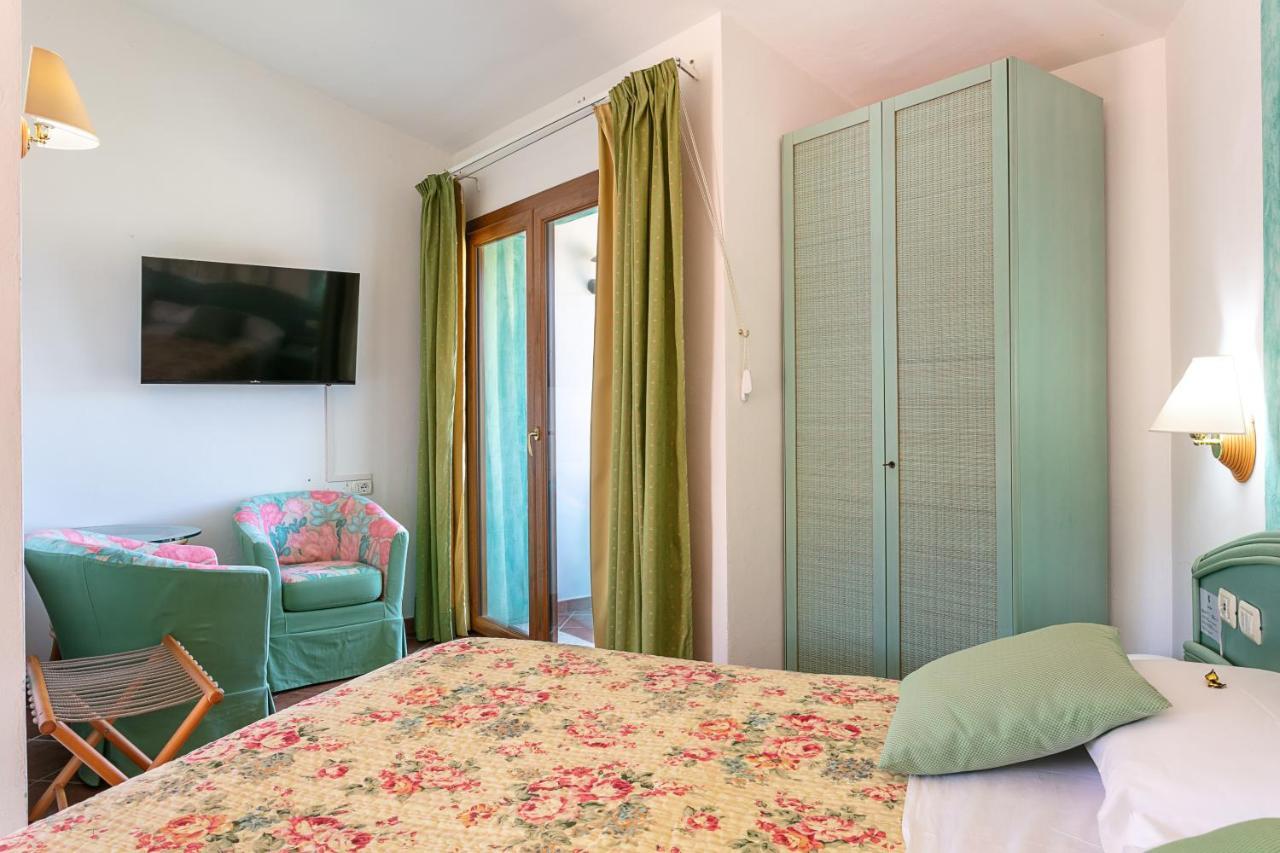 Hotel Stefania Boutique Hotel By The Beach Olbia Room photo